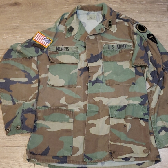 U.S. Army Other - Authentic vintage Army field jacket  size small